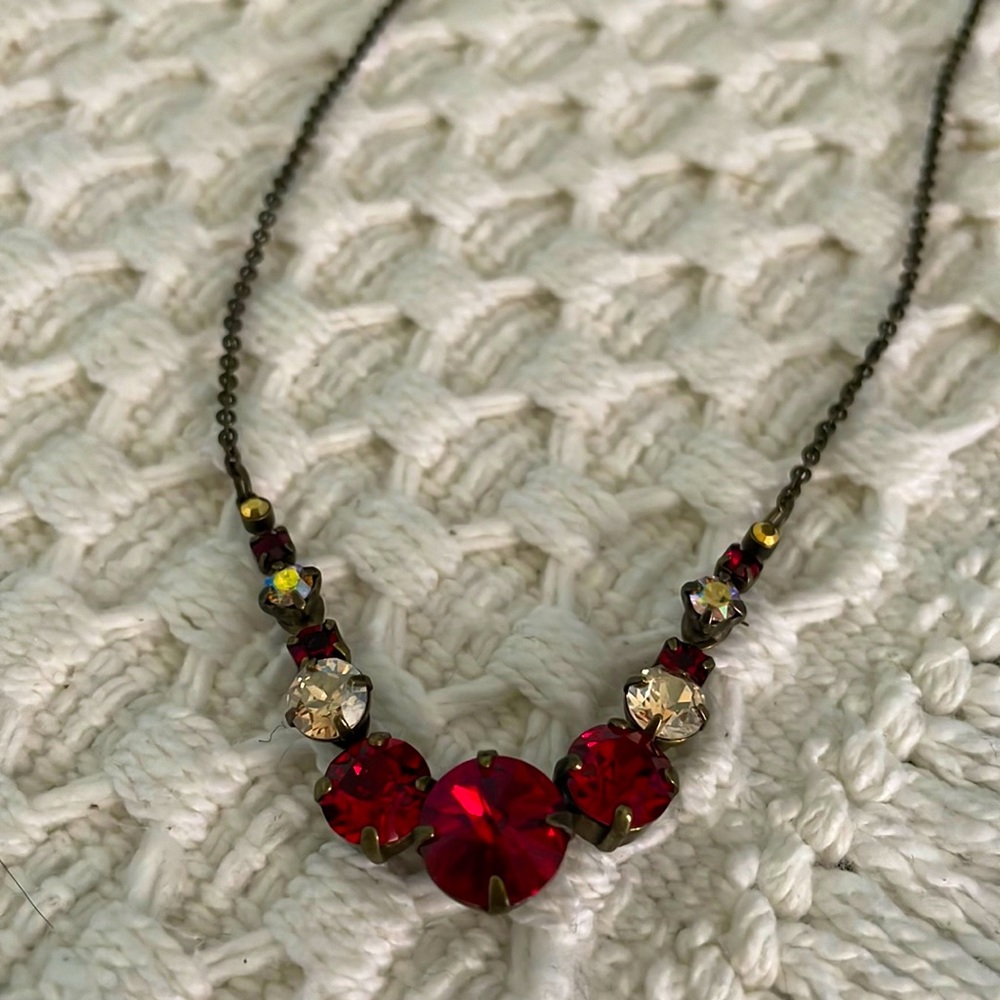 Red ❤️ Sorrelli necklace with Swarovski crystals
